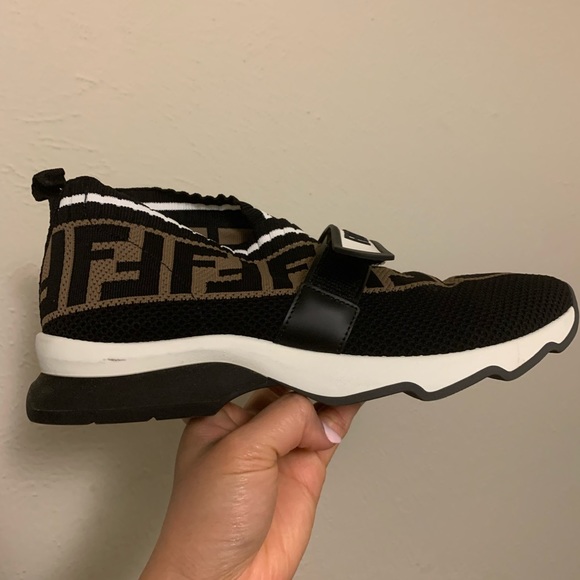 In a very good condition since minimal wears. Box and dust bad included. Thanks - Picture 3 of 6